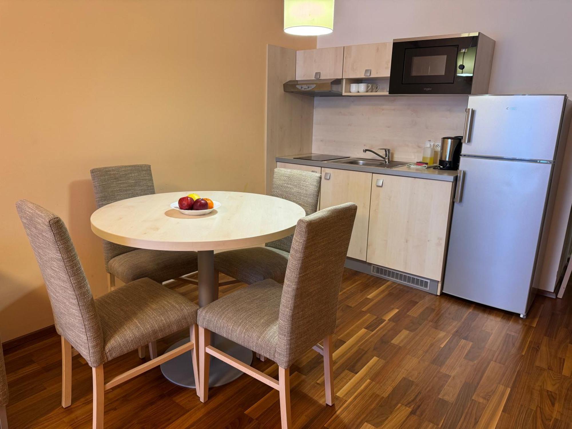 Apartment With Mountain View In Hotel Crocus, Štrbské Pleso מראה חיצוני תמונה